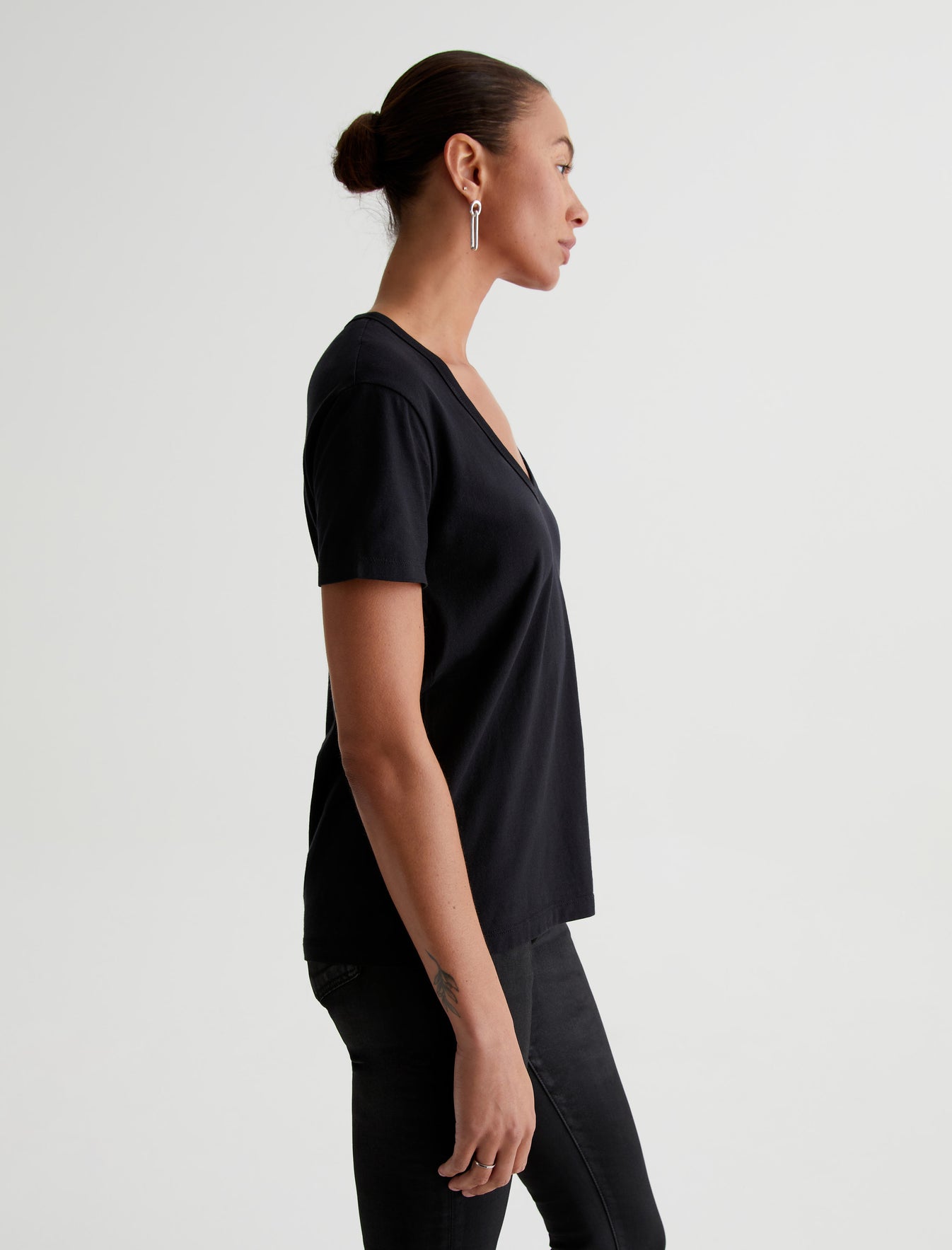 Aspen U|Relaxed U Neck T-Shirt